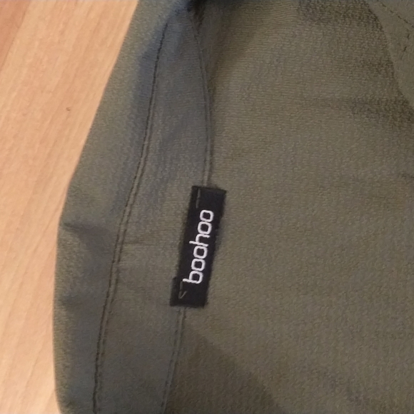 Boohoo women crop sweatshirts size small bonus free top - Picture 10 of 12